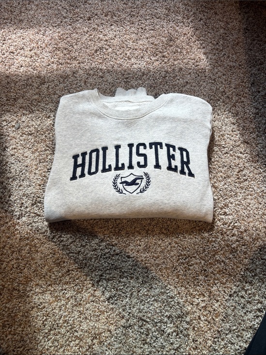 Hollister Sweaters - Hollister Cream Crewneck with Navy Logo